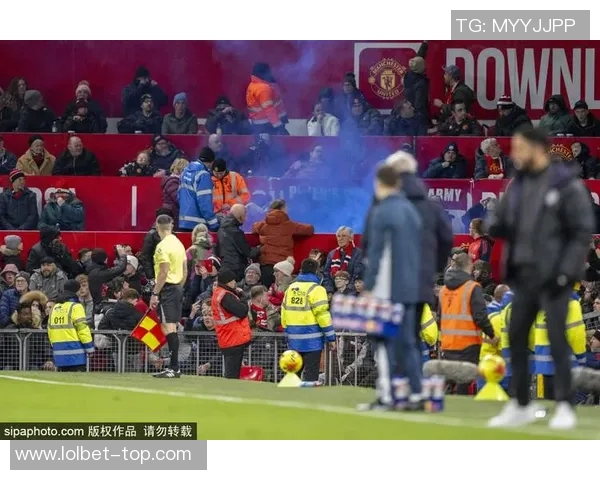 中超赛场惊现冷门尤文图斯大胜那不勒斯红牌事件引发全场热议