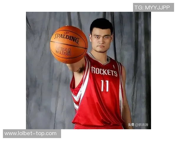 姚明与刘唐的传奇故事：从篮球场到人生舞台的精彩交汇