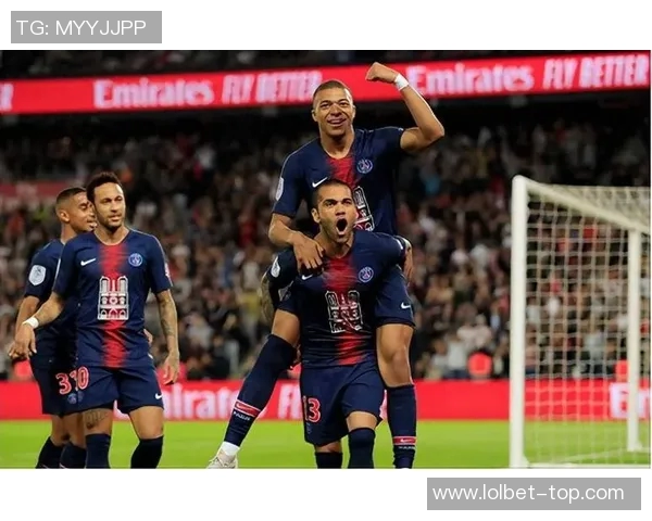 国王杯激战巴黎圣日耳曼点球大战逆转那不勒斯晋级决赛