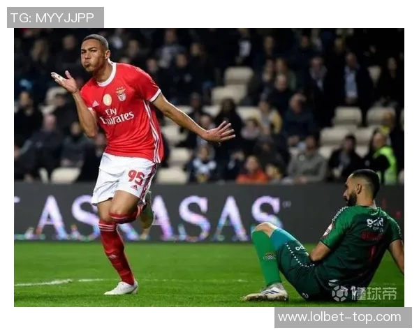 本菲卡逆转波尔图的惊心动魄之战乌龙球成关键转折点战术解析