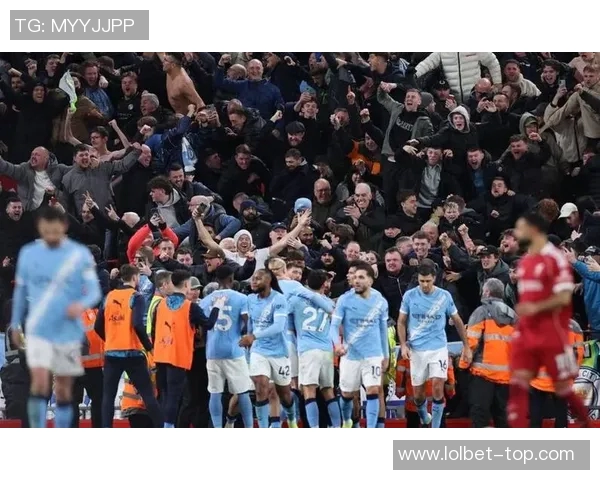 西甲赛场冷门频出多特蒙德与利物浦鏖战平局引发热议