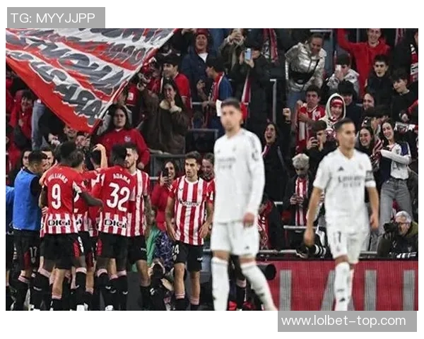 足总杯精彩对决皇马狂胜那不勒斯引发全场热烈反响