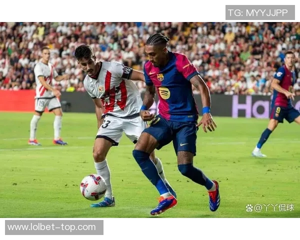 德甲惊现冷门巴萨逆转巴黎圣日耳曼全场沸腾战报解析